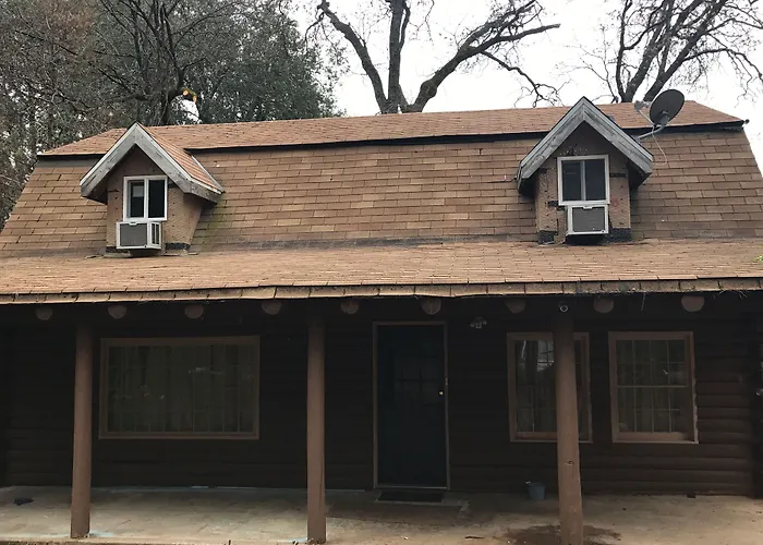 Mountain Trail Lodge And Vacation Rentals